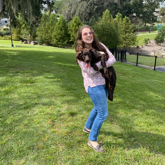 Meet your Posher, Abigail - Picture 1 of 1